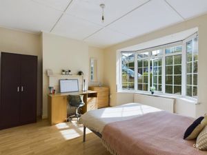 bed - click for photo gallery